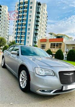 کرایسلەر 300
